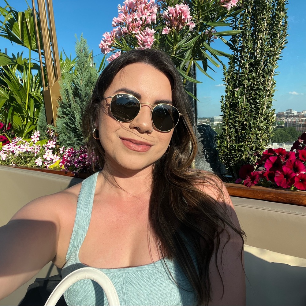 Meet your Posher, Marilyn